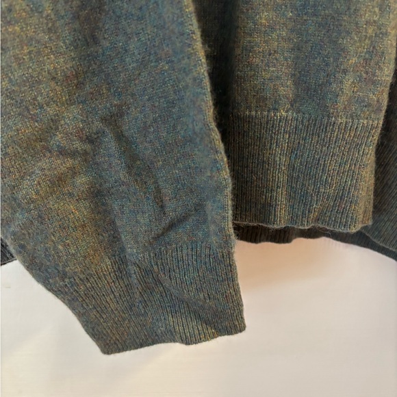 Black Brown 1826 sage 100% cashmere V-Neck Sweater Mens - Picture 3 of 6